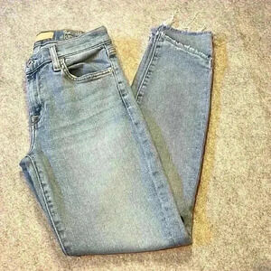 7 for all Mankind, The Ankle Skinny Lux Vintage.  Unique Ankle Detail!!